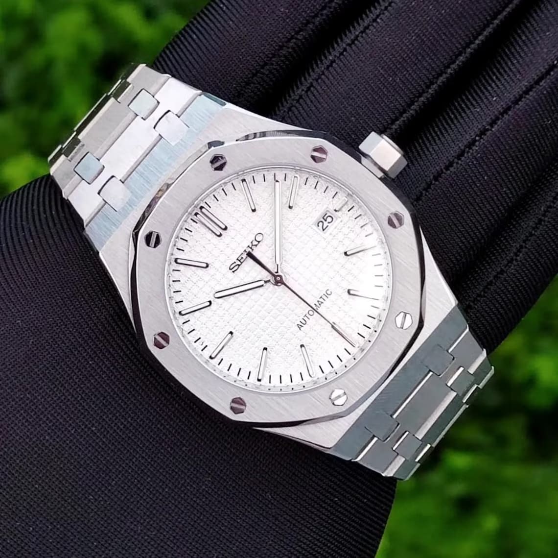 ROYAL OAK (WHITE)